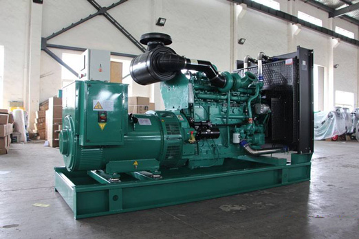 惠来320kw康明斯柴油发电车出租组图片 惠来320kw康明斯柴油发电车出租组图片